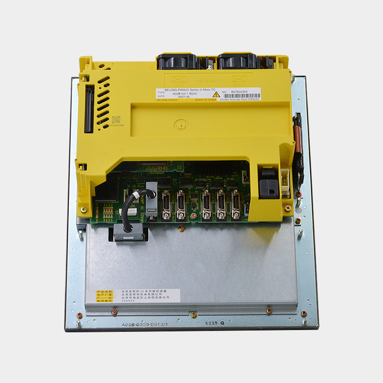 Factory source Fanuc 0i-Tb - Japan original 0i Mate-MC fanuc cnc system A02B-0311-B520– Weite detail pictures